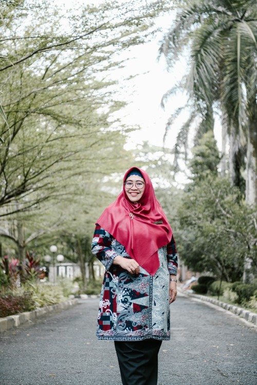 Hj.Rinda Wahyuni